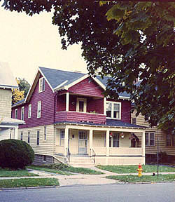 A 1985 photo of the house where I roomed in 1969-70